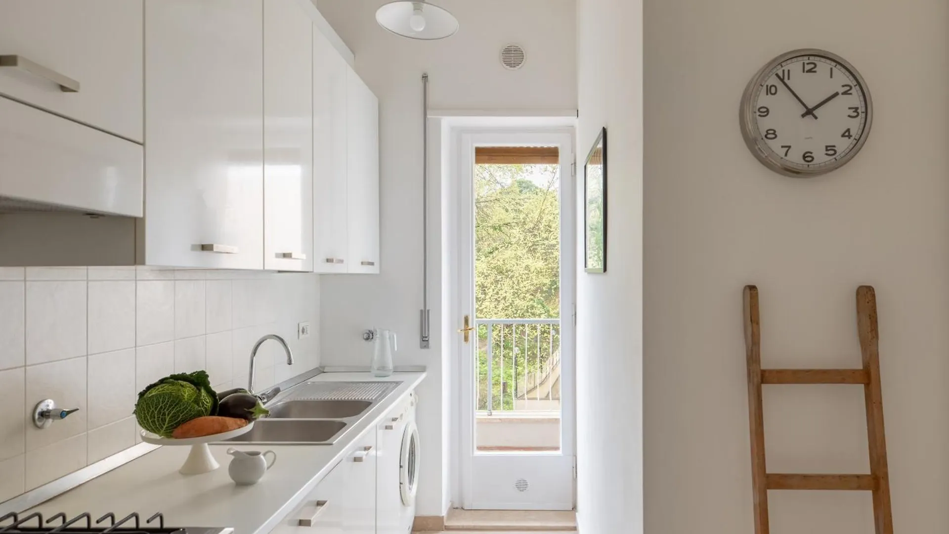 Apartment Iflat Spacious & Comfortable Apt Near The Vatican Rome Italy