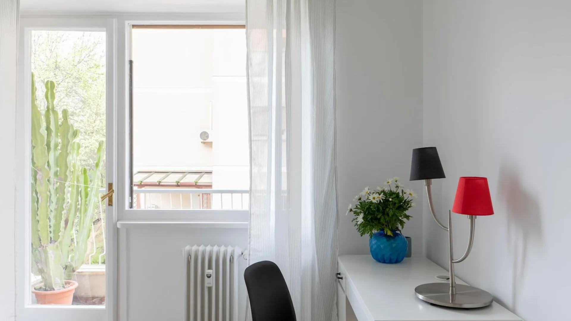 Iflat Spacious & Comfortable Apt Near The Vatican Rome Italy
